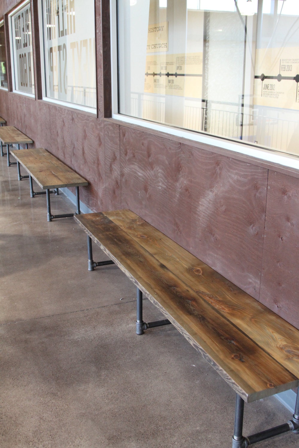Reclaimed Wood Entry Bench: Modern Farmhouse Style with Iron Legs